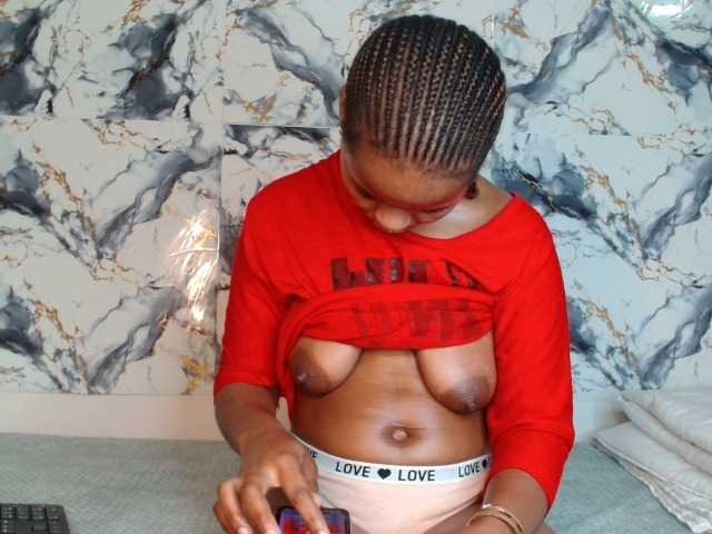 AshleyT255 live cam on BongaCams