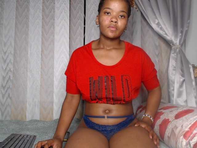AshleyT255 live cam on BongaCams