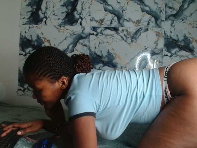 AshleyT255 live cam on BongaCams