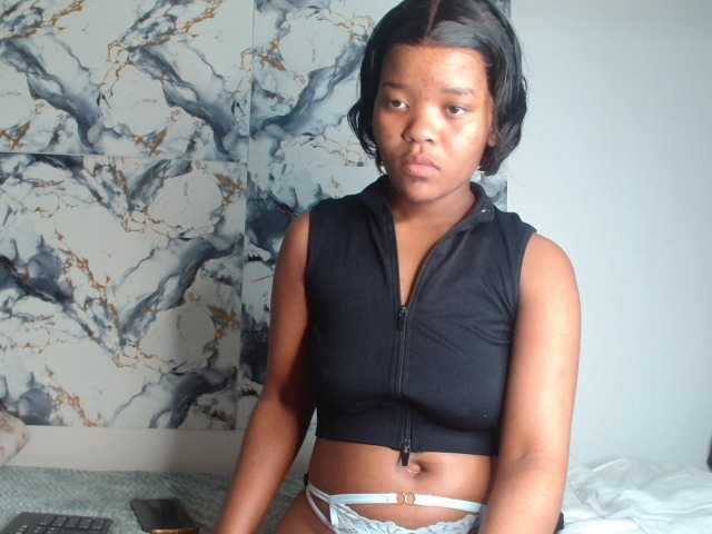 AshleyT255 live cam on BongaCams