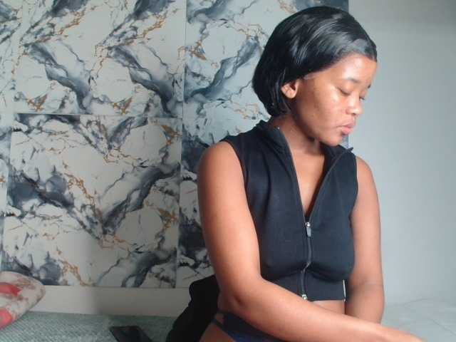 AshleyT255 live cam on BongaCams
