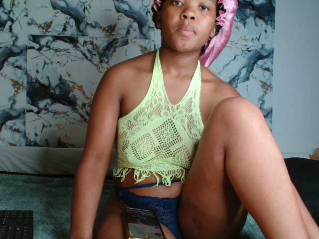 AshleyT255 live cam on BongaCams