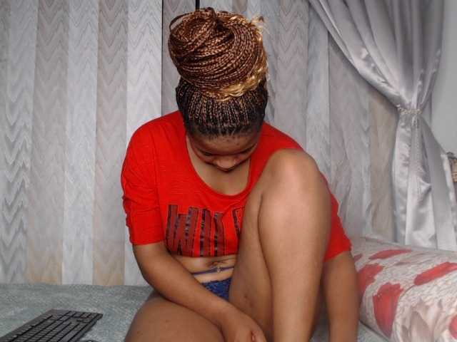 AshleyT255 live cam on BongaCams