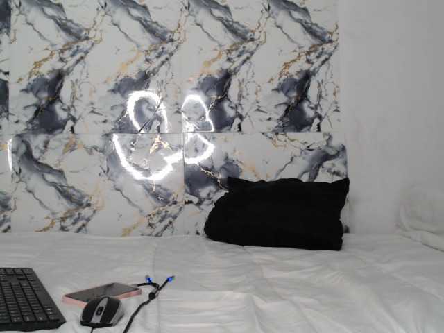 AshleyT255 live cam on BongaCams