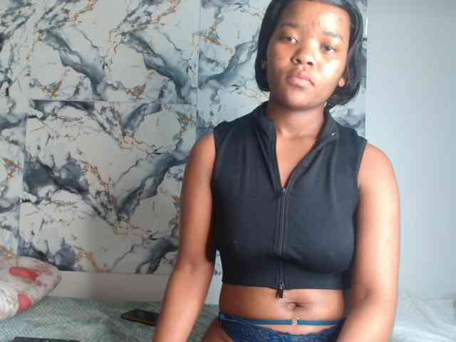 AshleyT255 webcam