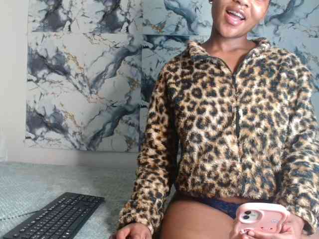 AshleyT255 webcam
