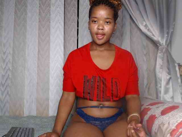 AshleyT255 webcam