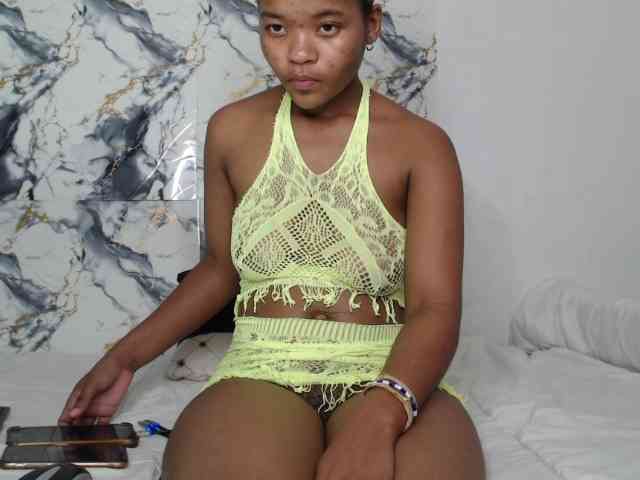 AshleyT255 webcam