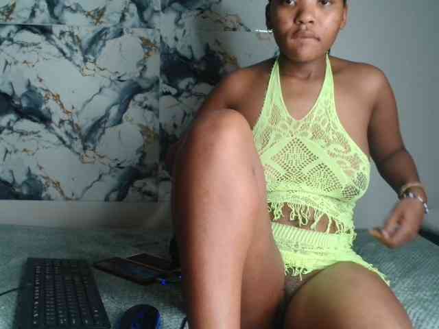 AshleyT255 webcam