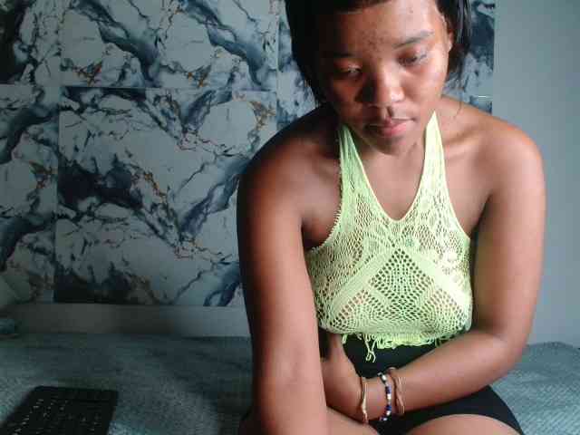 AshleyT255 webcam