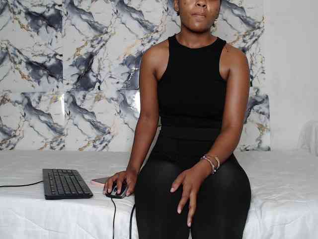 AshleyT255 webcam