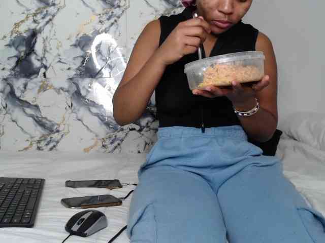 AshleyT255 webcam