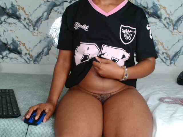 AshleyT255 webcam