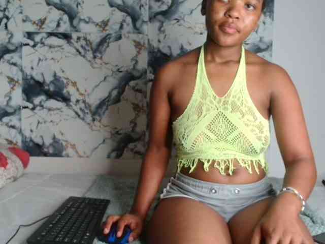 AshleyT255 webcam