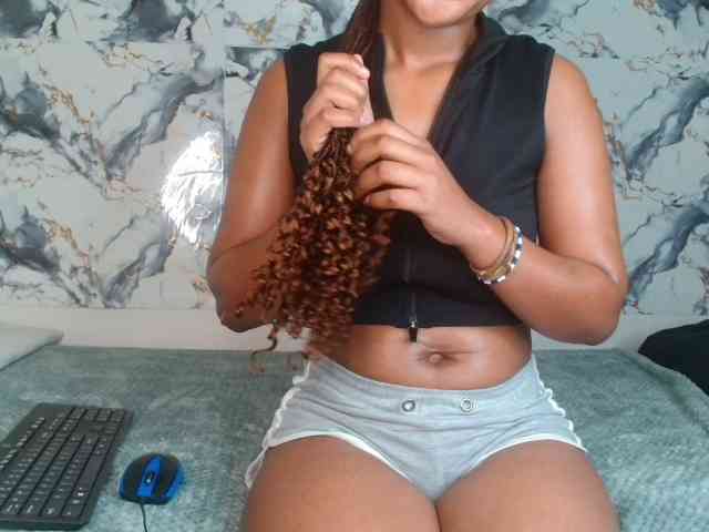 AshleyT255 webcam