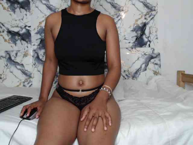 AshleyT255 webcam