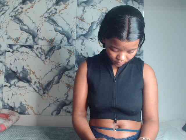 AshleyT255 webcam