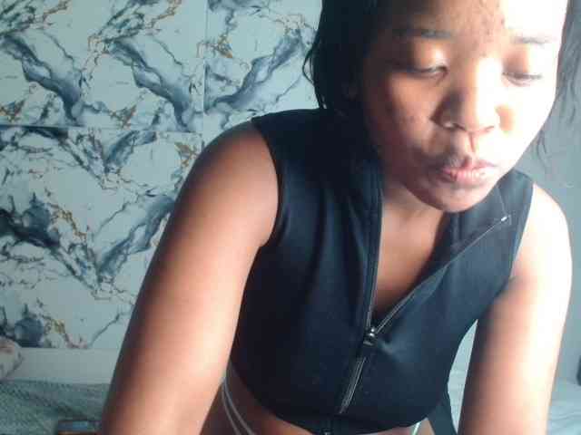 AshleyT255 webcam