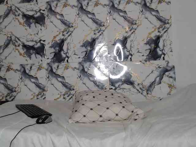 AshleyT255 webcam