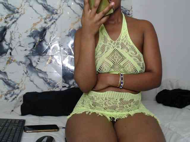 AshleyT255 webcam