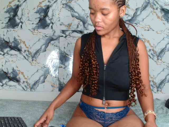 AshleyT255 webcam