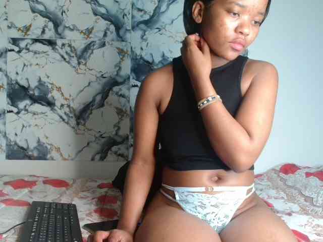 AshleyT255 webcam