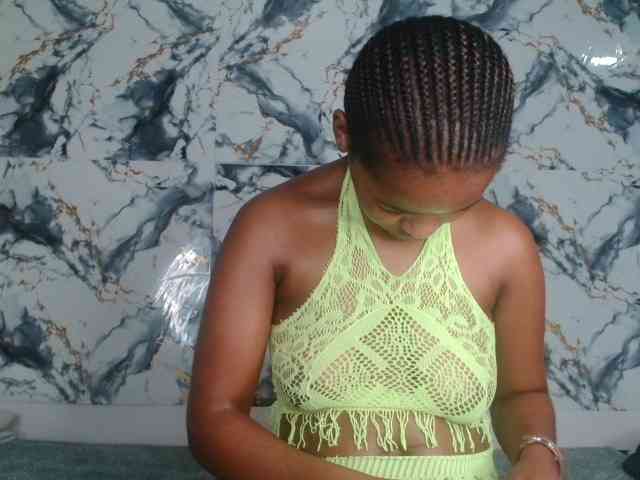 AshleyT255 webcam