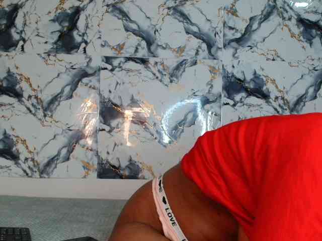 AshleyT255 webcam