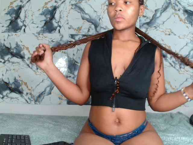 AshleyT255 webcam