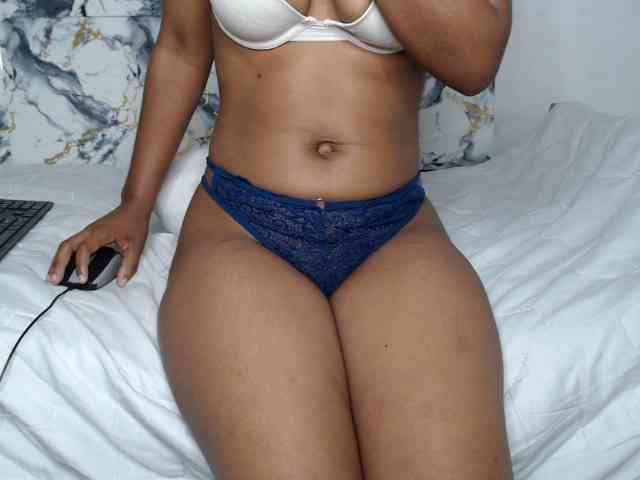 AshleyT255 webcam