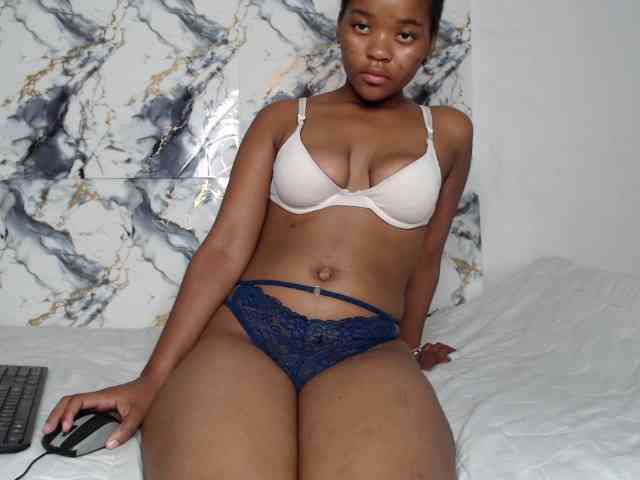 AshleyT255 webcam
