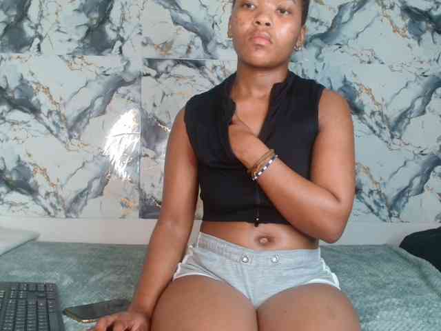 AshleyT255 webcam