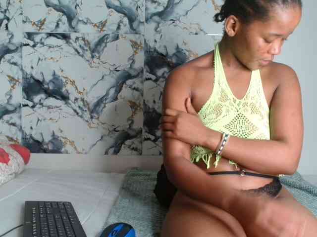 AshleyT255 webcam