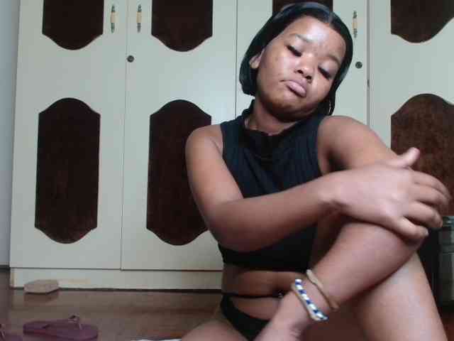 AshleyT255 webcam