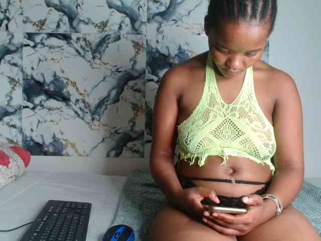 AshleyT255 webcam