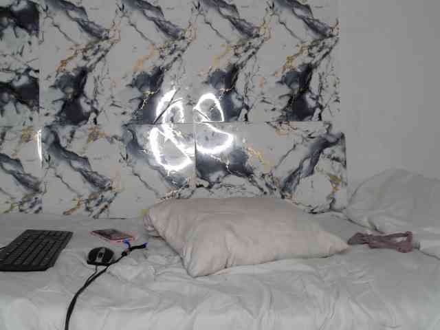 AshleyT255 webcam