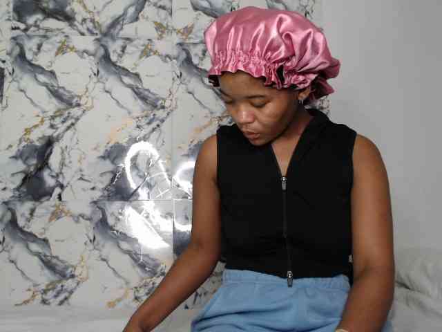AshleyT255 webcam