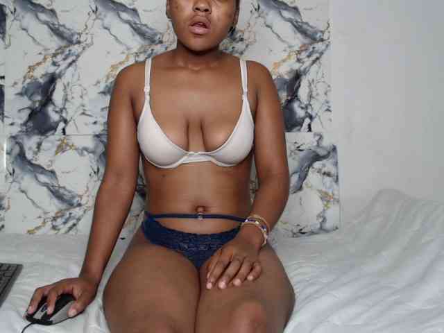 AshleyT255 webcam
