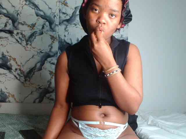 AshleyT255 webcam