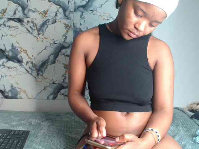 AshleyT255 webcam