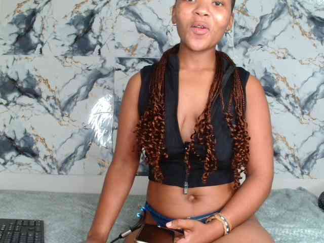 AshleyT255 webcam