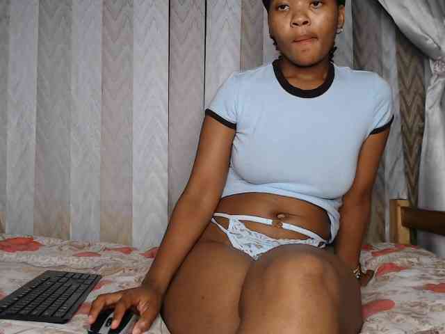 AshleyT255 webcam