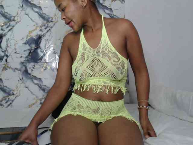 AshleyT255 webcam