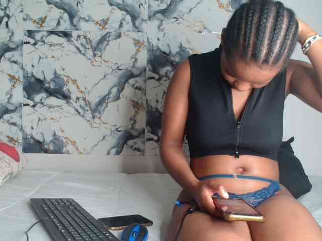 AshleyT255 webcam