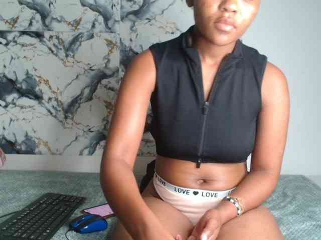 AshleyT255 webcam