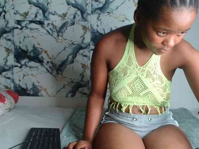 AshleyT255 webcam