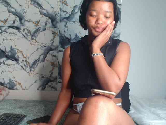 AshleyT255 webcam