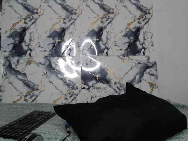 AshleyT255 webcam