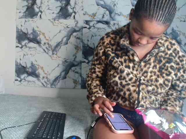 AshleyT255 webcam