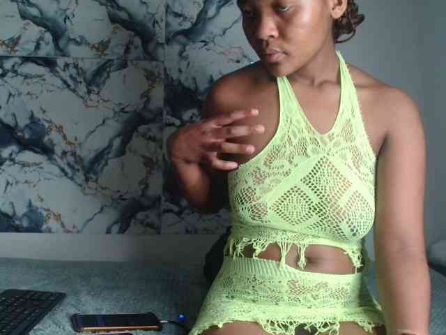 AshleyT255 webcam